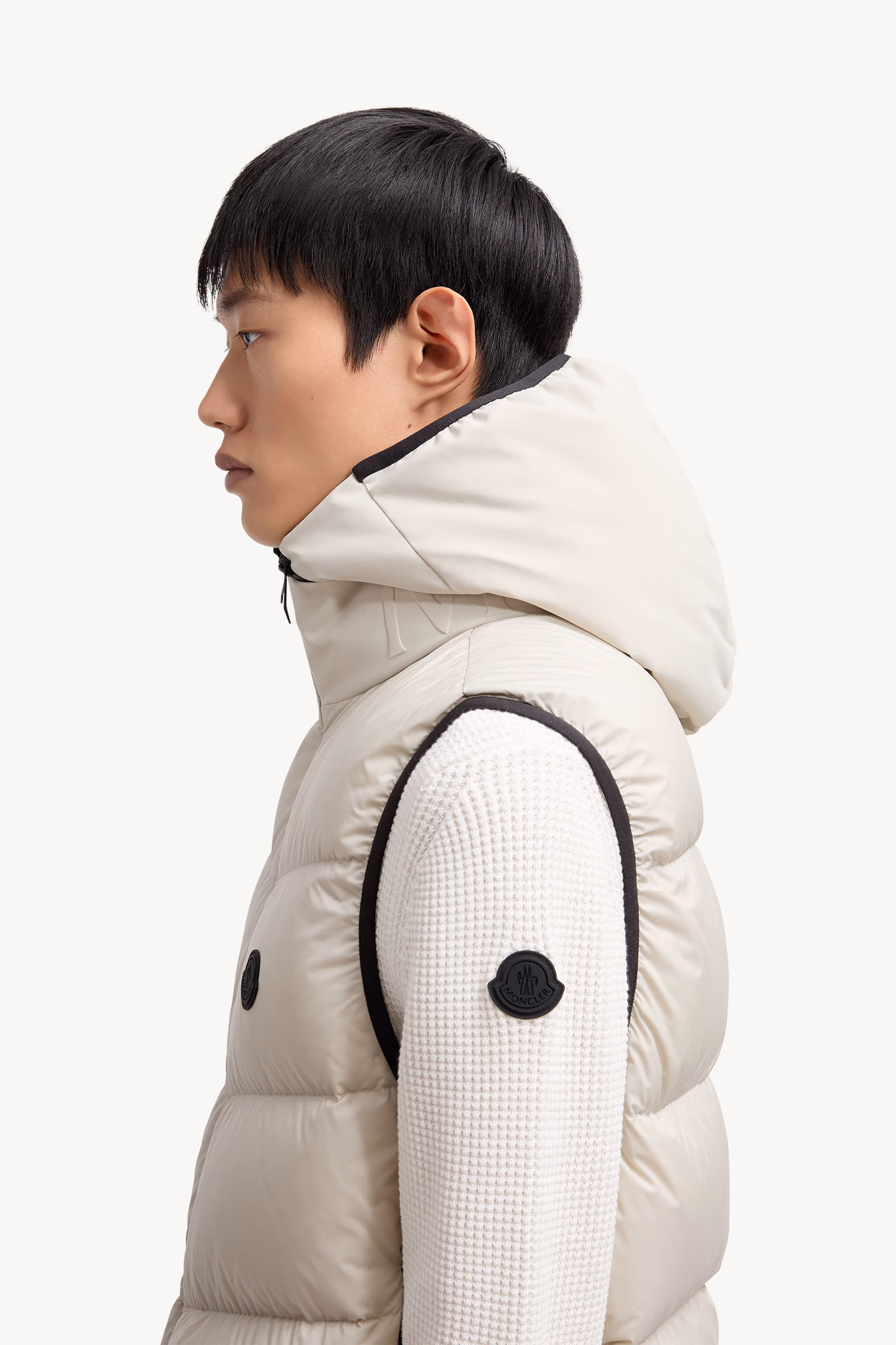 Guersac Diagonal-Quilted Hooded Down Vest Men Ice Grey Moncler 4